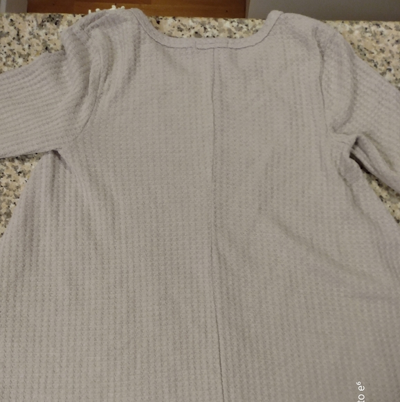 Lace front Hi-Lo boho shirt - Picture 2 of 4